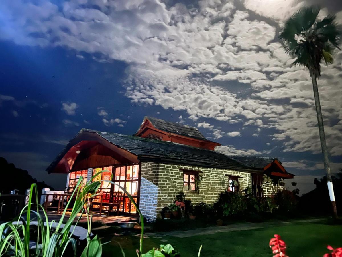 Es Deurali Resort بوكْرا المظهر الخارجي الصورة